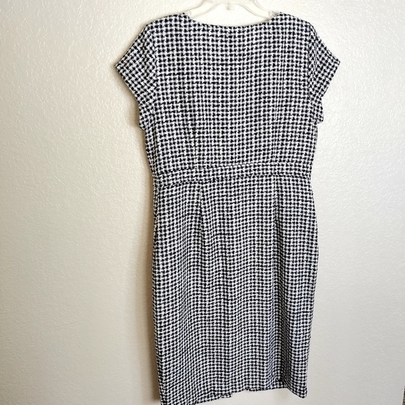 NWT Ann Taylor Gingham Tweed Button Front Sheath Dress Sz 12 - Picture 7 of 8